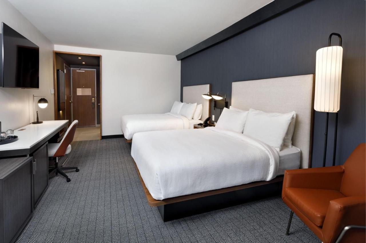 Courtyard By Marriott Richmond Scott'S Addition Buitenkant foto